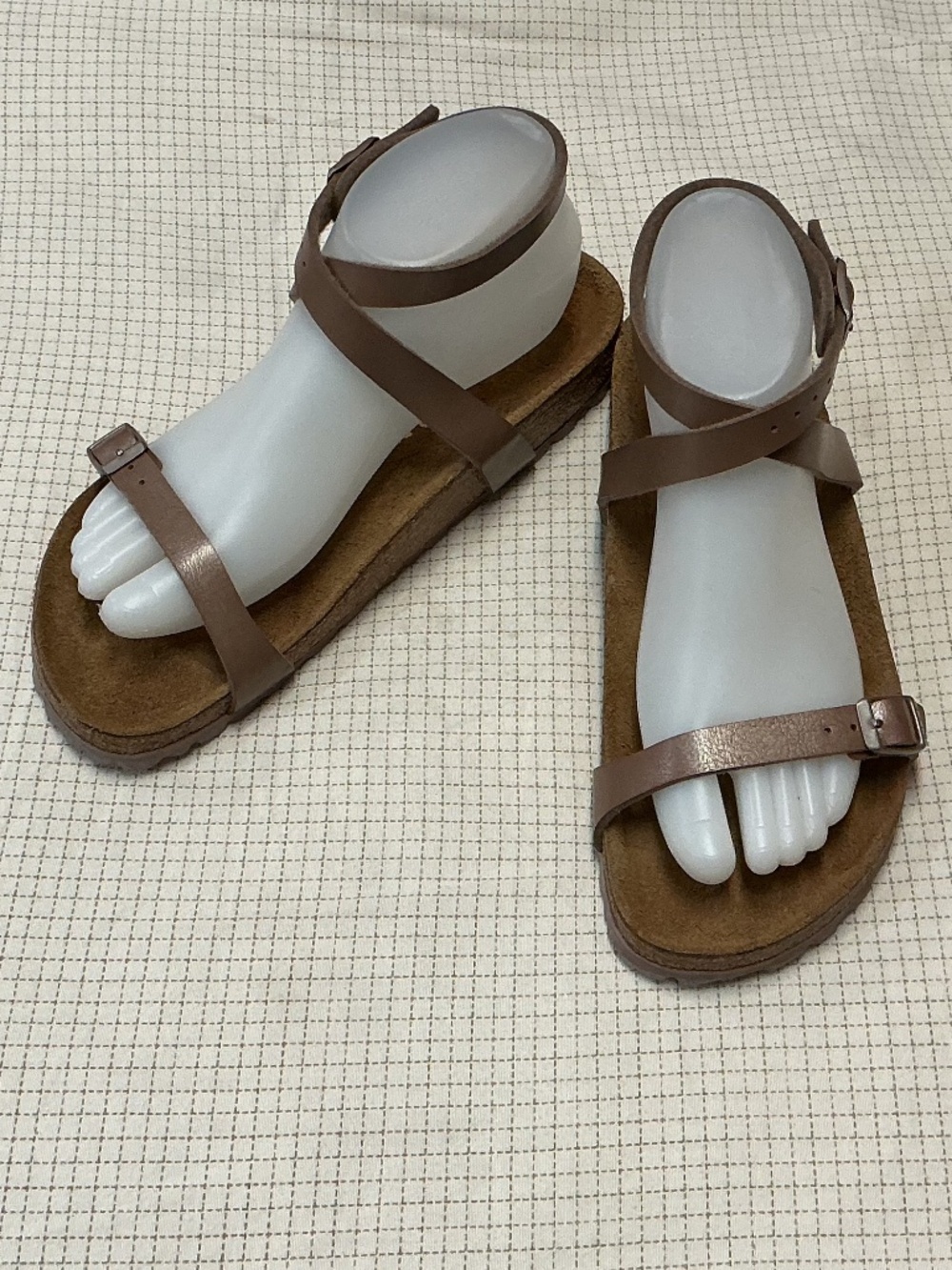Birkenstock Daloa ankle strap sandals taupe straps women’s 7 EU 38 narrow width